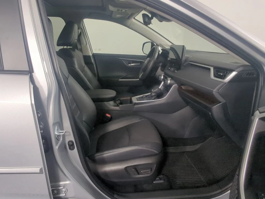 Used 2025 Silver Toyota Limited image 19