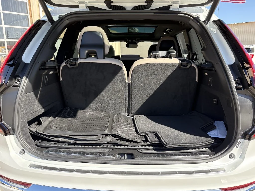 New 2026 Crystal White Volvo Plus image 29