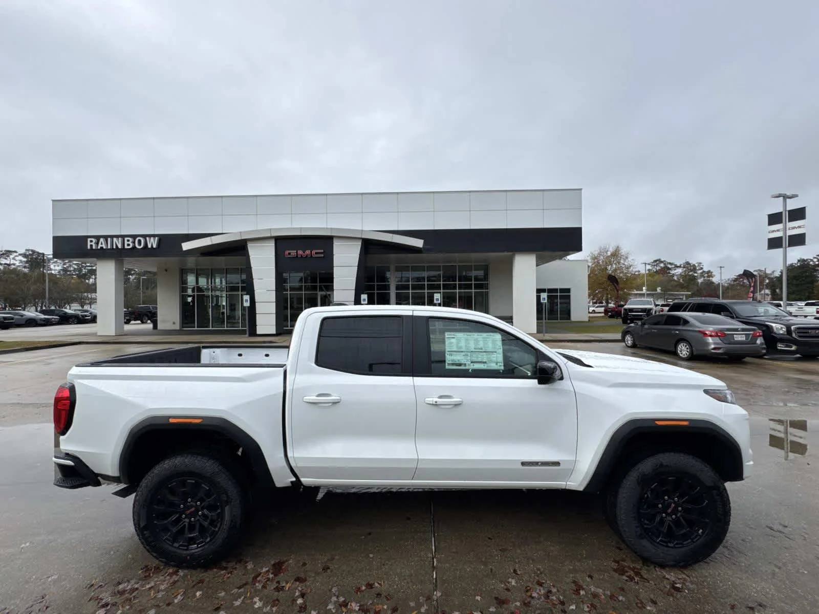 2026 GMC Canyon 2WD Elevation Crew Cab Short Box's photo