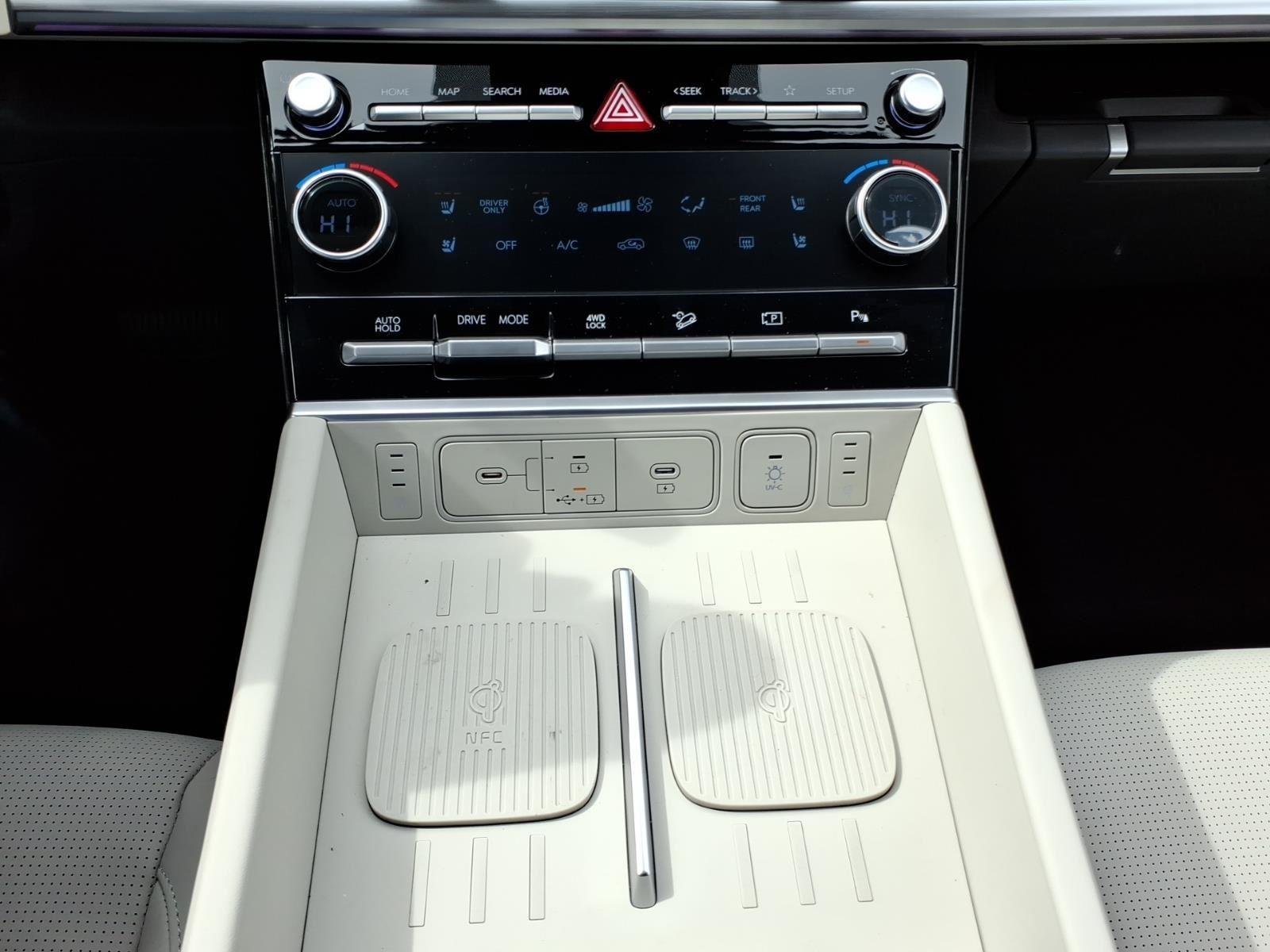 2025 Hyundai Santa Fe Calligraphy - Photo 24