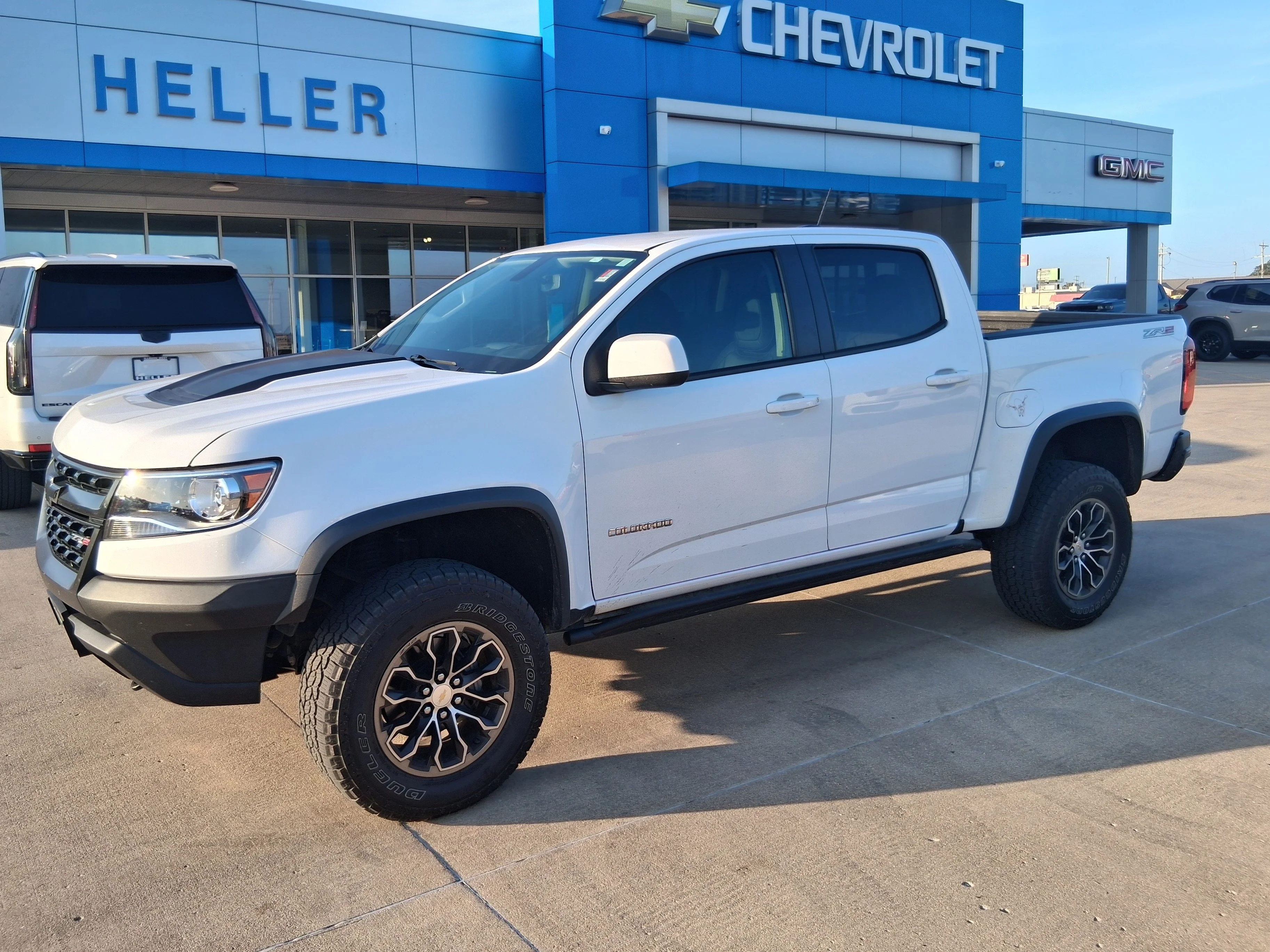 Used 2018 SUMMIT WHITE Chevrolet 4WD ZR2 image 3