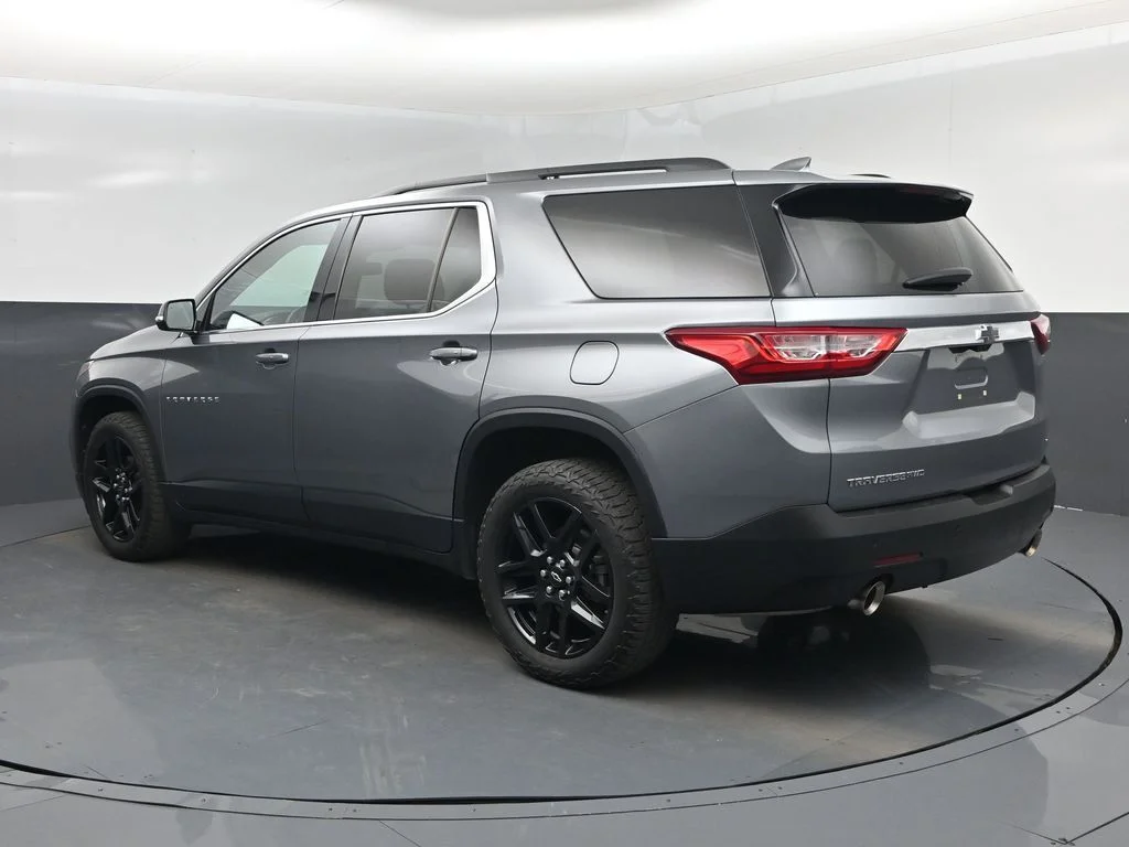 Used 2019 Gray Chevrolet 3LT image 4