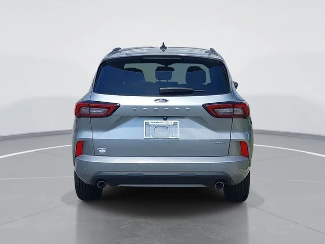 Used 2023 Silver Ford ST-Line image 4