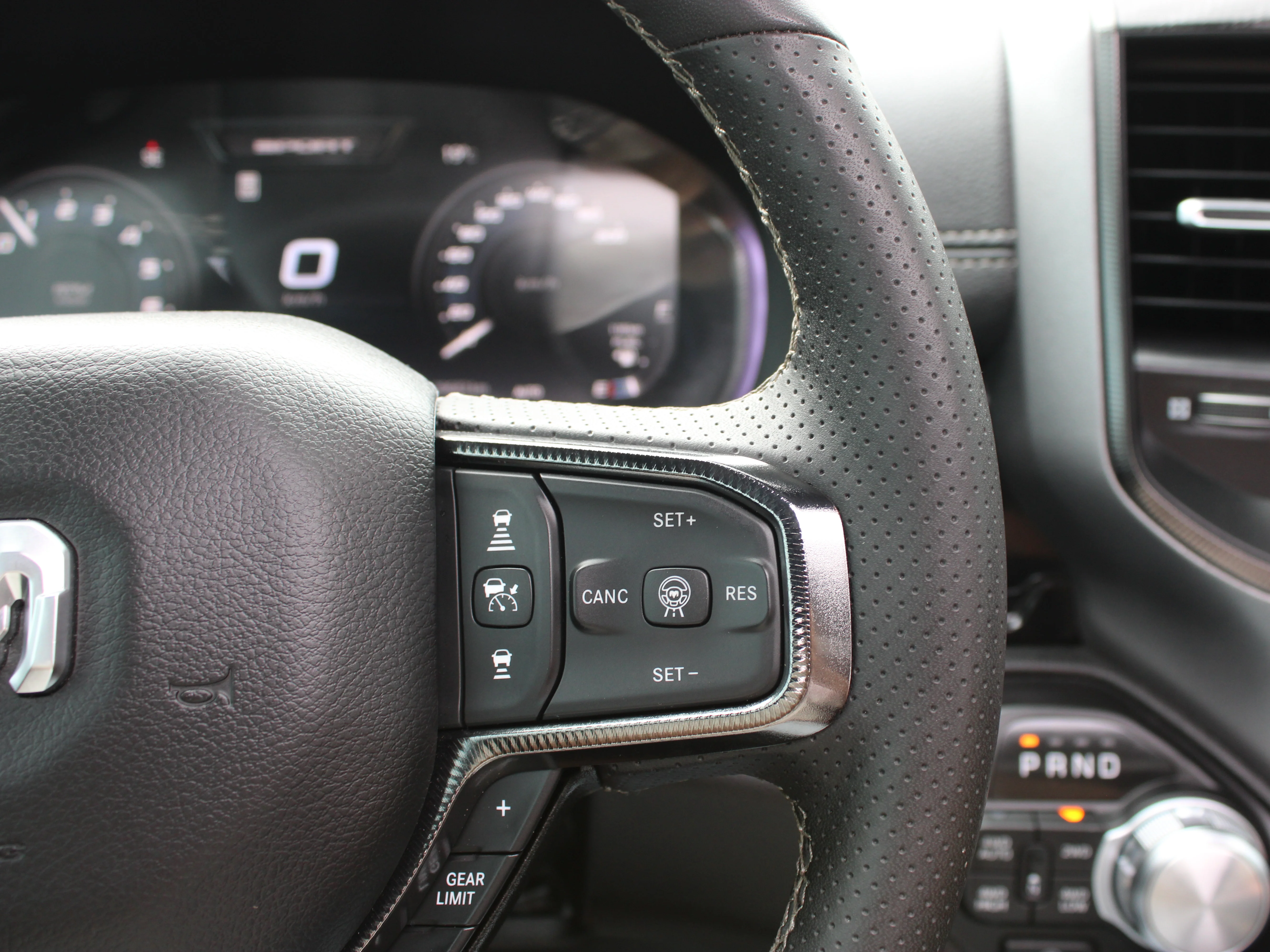 Used 2025 White RAM Sport* | Heated/Ventilated Front Seats | Heated Rear Seats | Panoramic Sunroof | image 24
