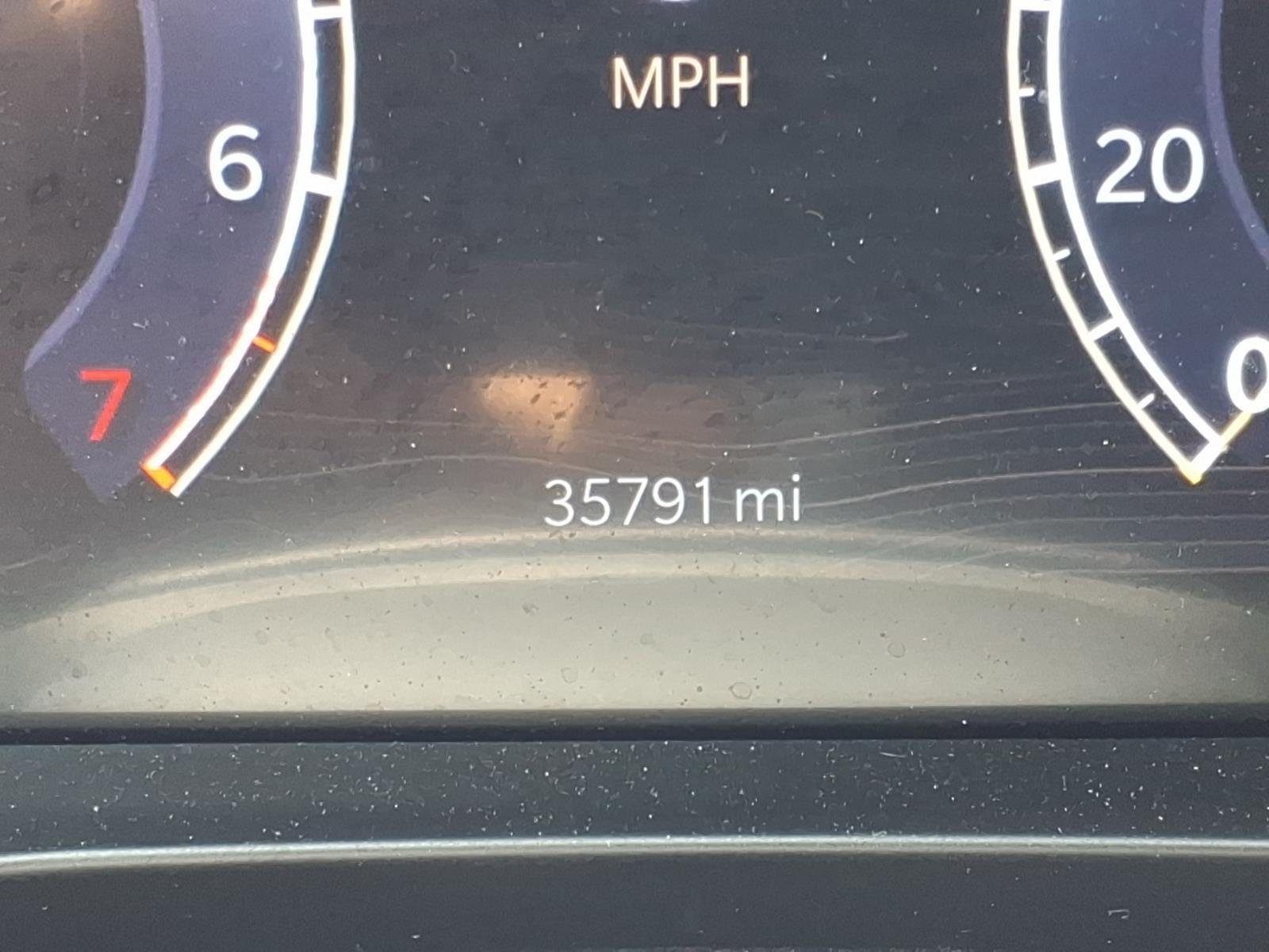Used 2023 Silver Zynith Jeep Altitude image 29