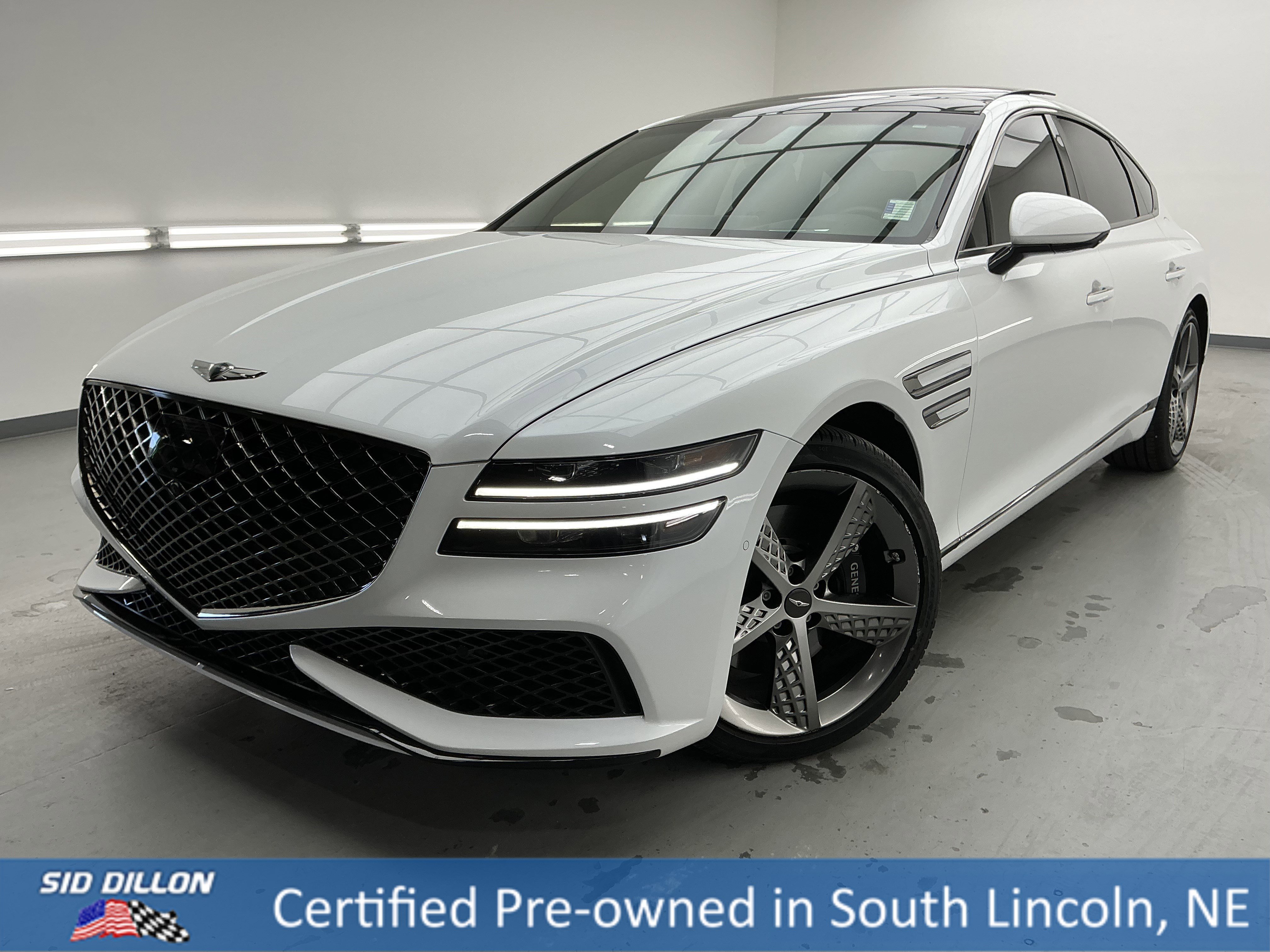 Certified Used 2024 Uyuni White Genesis 3.5T Sport image 1
