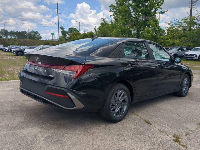 New 2025 Black Hyundai Blue image 5