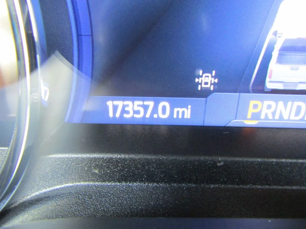 Used 2023 Agate Black Metallic Ford XLT image 23