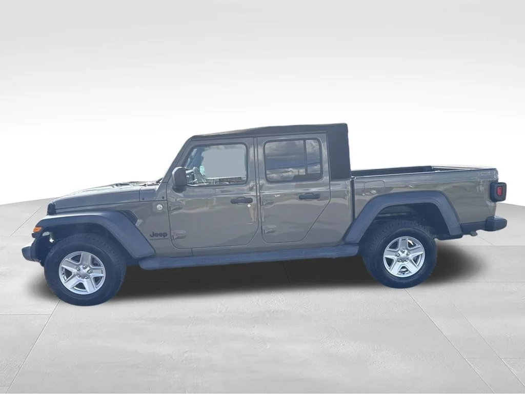 Certified Used 2020  Jeep Sport image 7