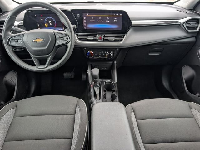 Used 2025 White Chevrolet LT image 24
