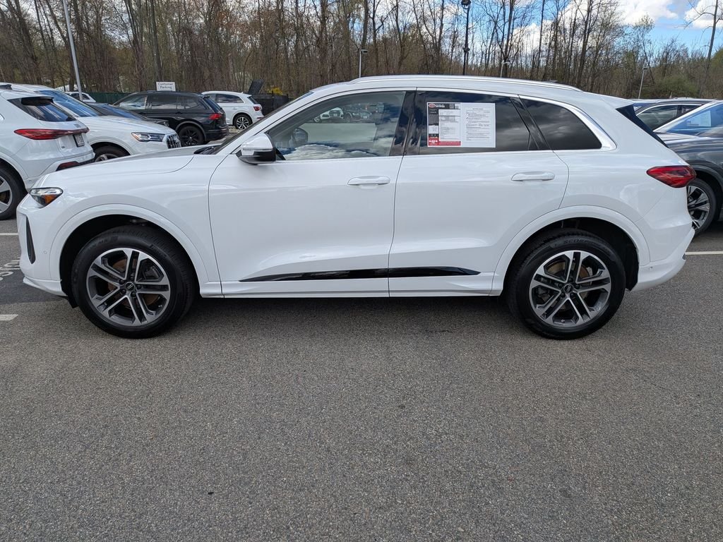 Used 2025 White Audi 2.0T Premium image 6