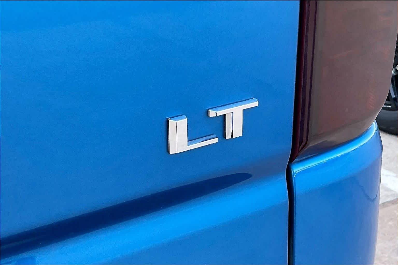 Used 2022 Glacier Blue Metallic Chevrolet LT image 11