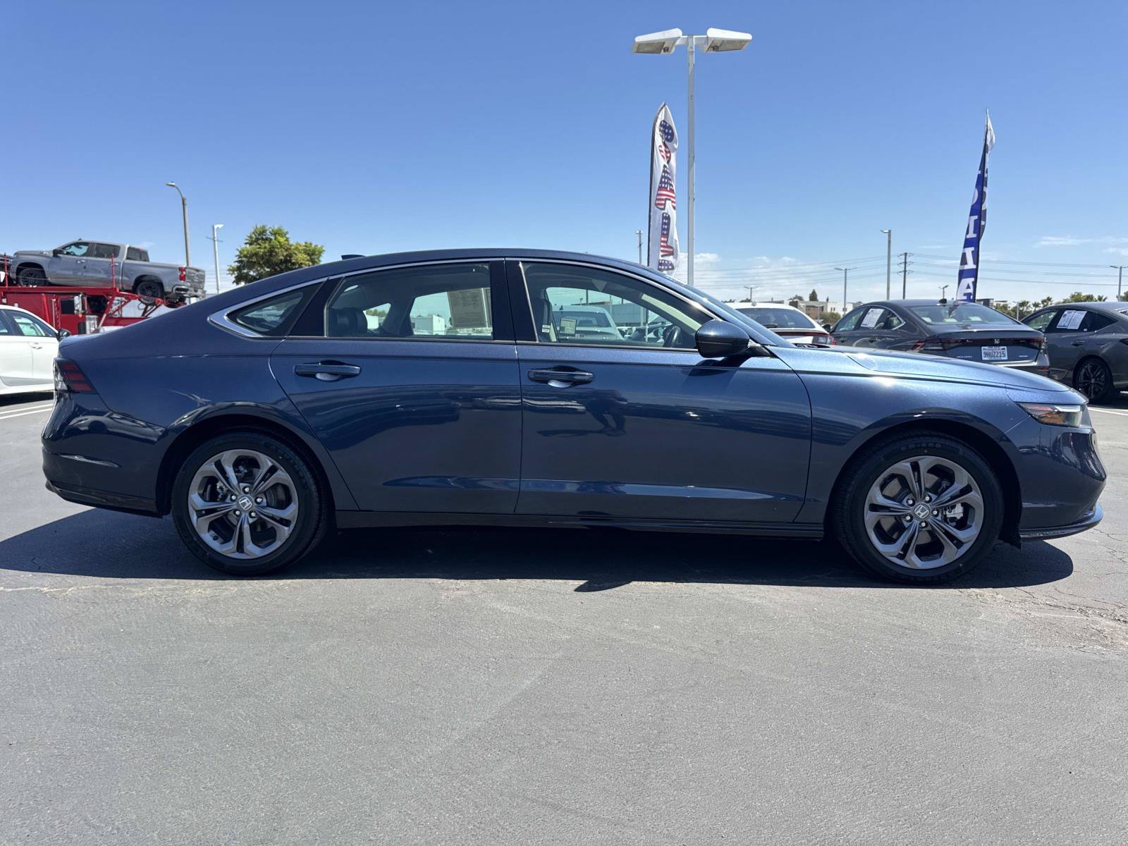 2024 Honda Accord Hybrid EX-L - Photo 6