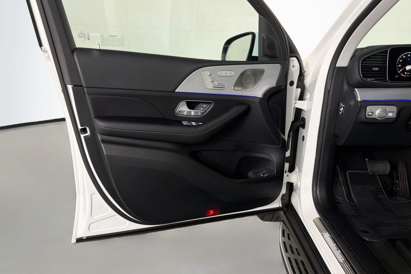 Certified Used 2026 Polar White Mercedes-Benz GLS 450 image 25