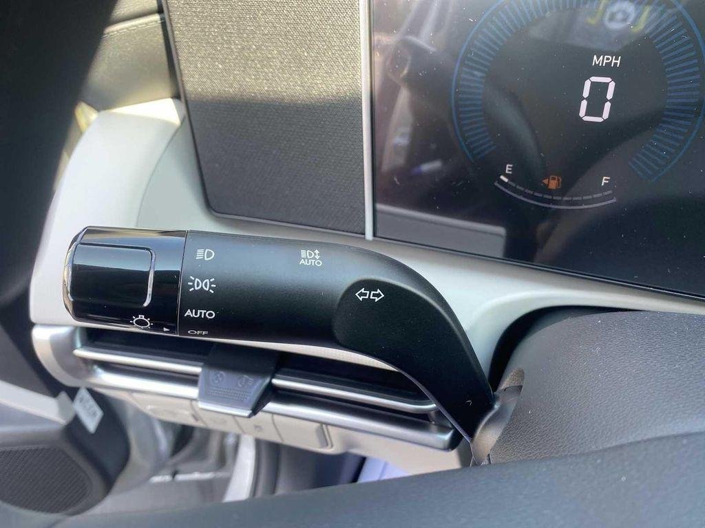 New 2026 Silver Hyundai SEL FWD image 22