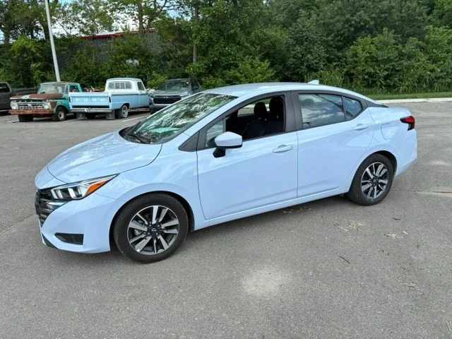 Used 2024 Nissan Versa Sedan SV with VIN 3N1CN8EV7RL901239 for sale in Kansas City