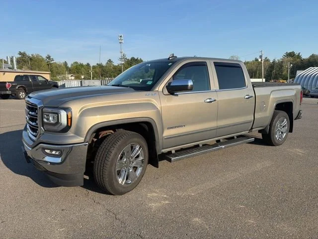 2017 GMC Sierra 4WD Crew Cab Standard Box SLT's photo