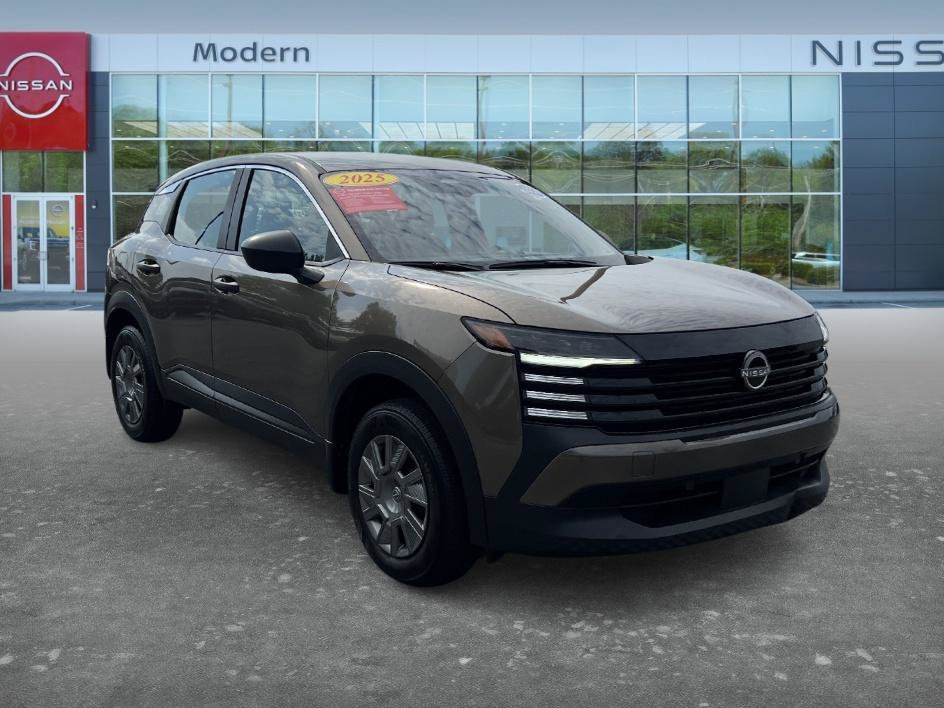 Certified Used 2025 Canyon Bronze Metallic Nissan S image 3