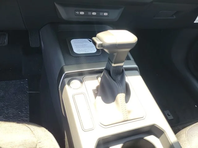 New 2027 Snow White Pearl Kia S image 29