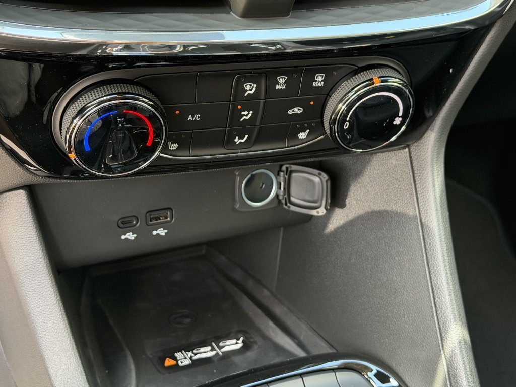 2026 Buick Encore GX Sport Touring - Photo 25