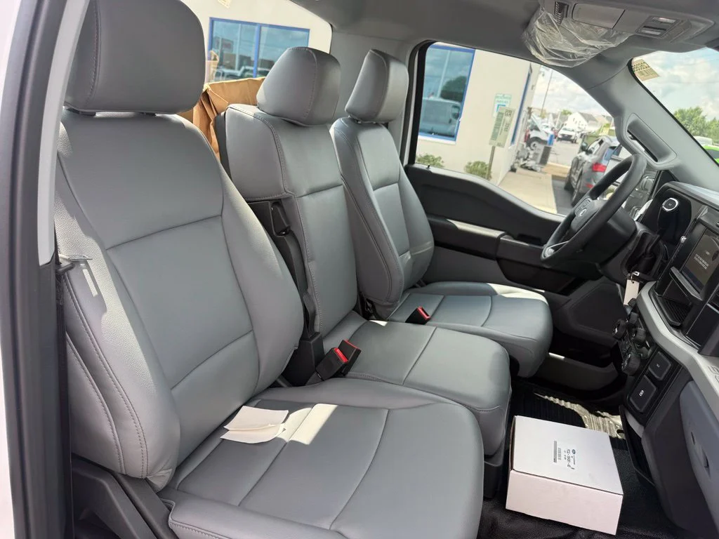 New 2026 Oxford White Ford F-450® XL image 42