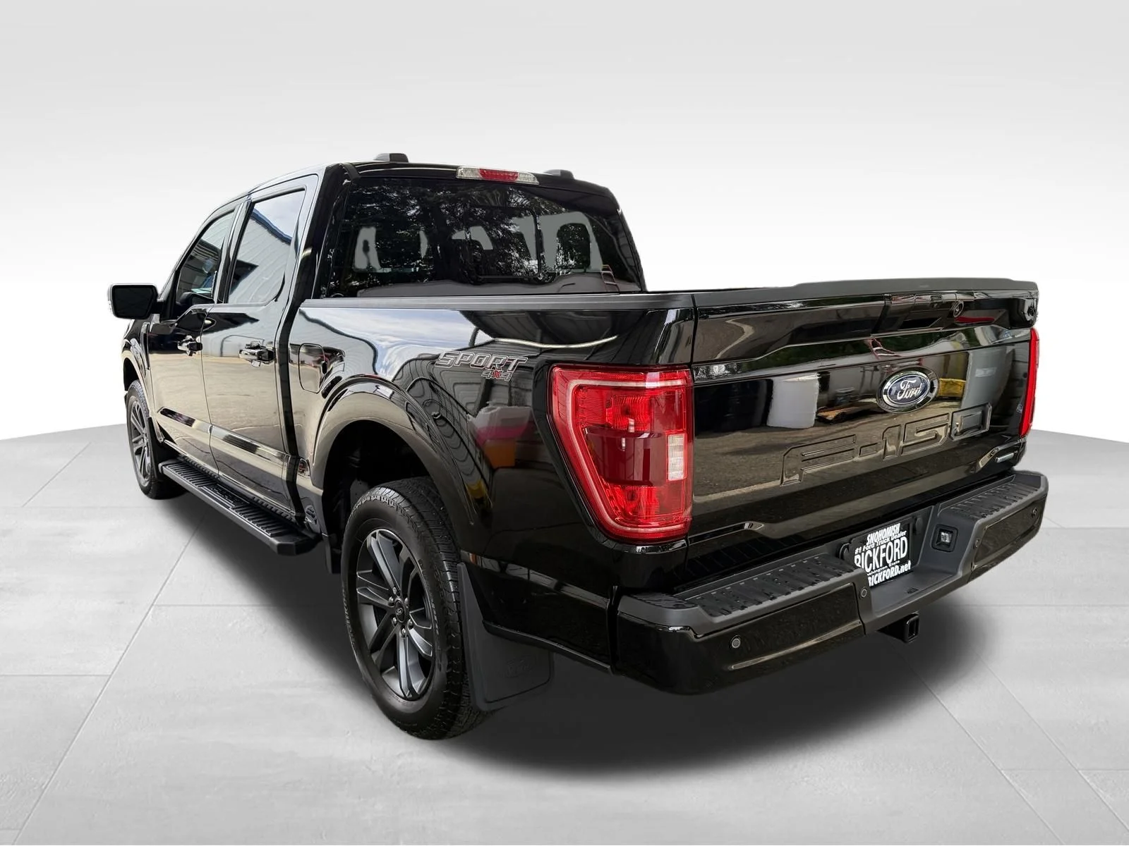 Used 2023 Black Ford XLT image 8