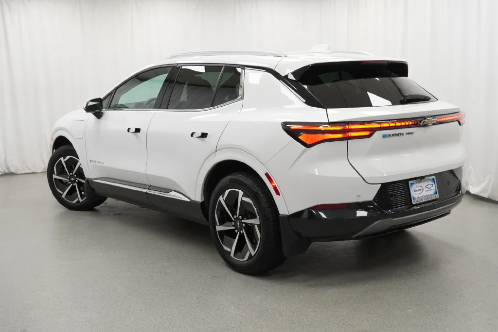 2024 Chevrolet Equinox EV LT - Photo 9