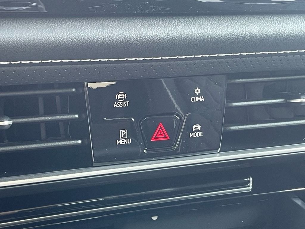 2026 Volkswagen Atlas SEL Premium R-Line - Photo 18