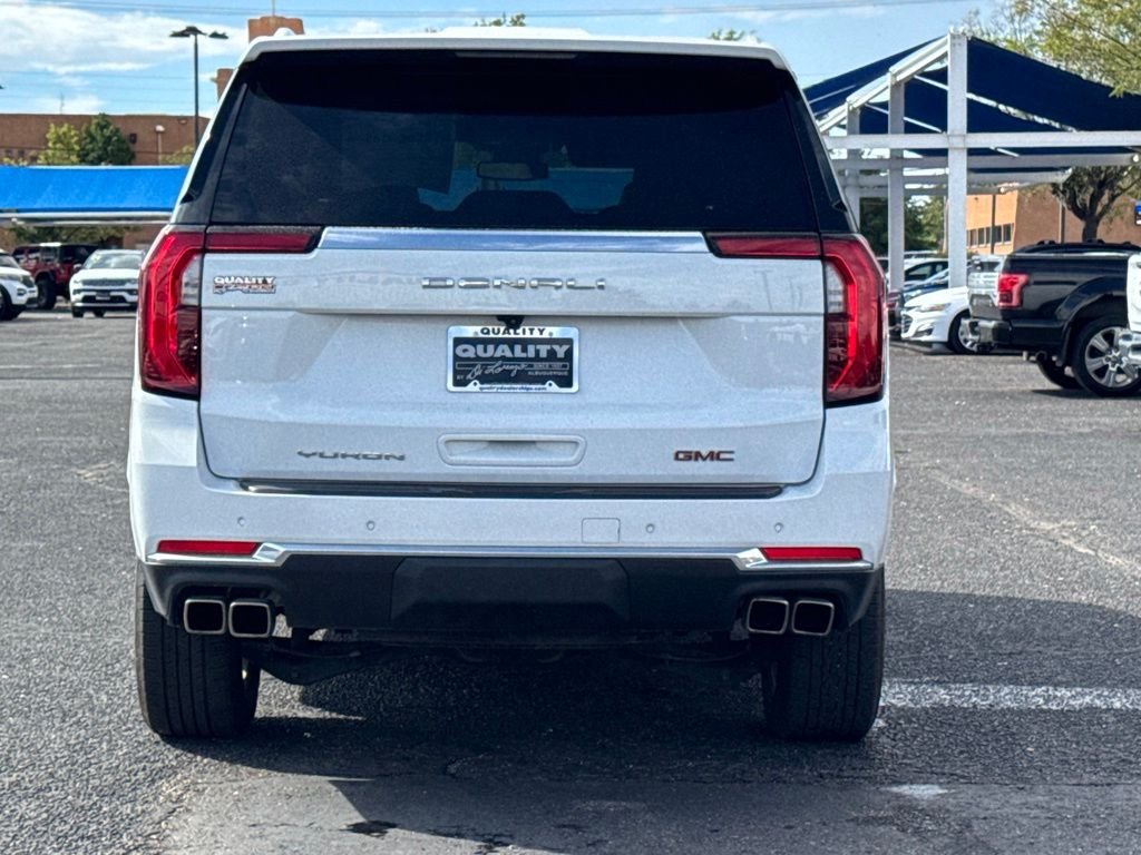 Used 2025 White GMC Denali image 7