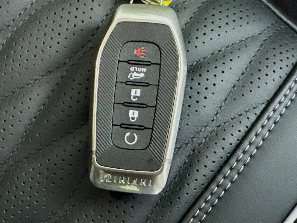 New 2027 2T DEEP EMRD INFINITI SPORT image 36