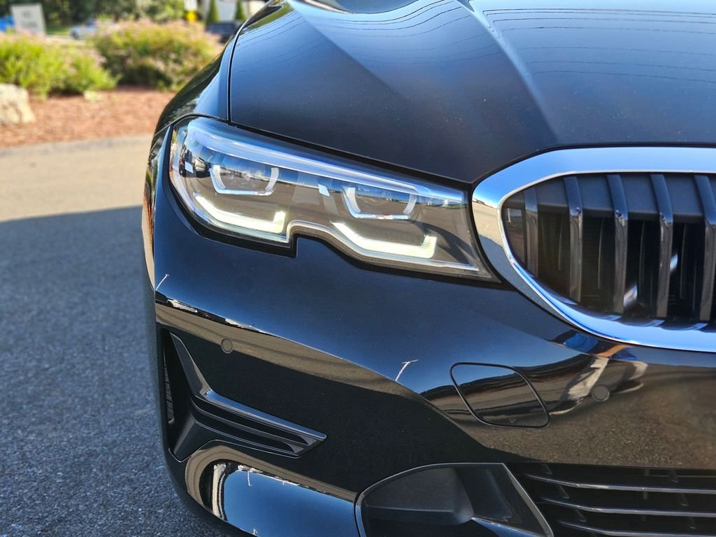 Used 2021 Jet Black BMW 330i xDrive image 9