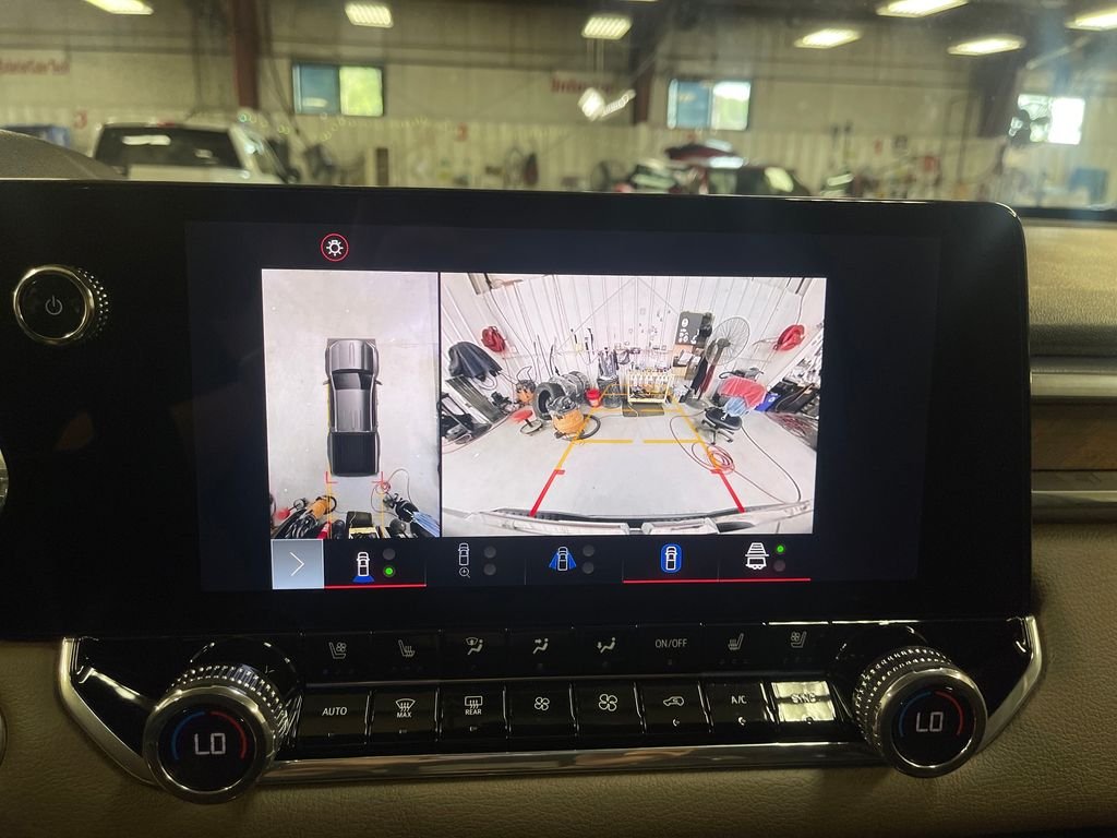 Used 2024 Silver GMC Denali image 15