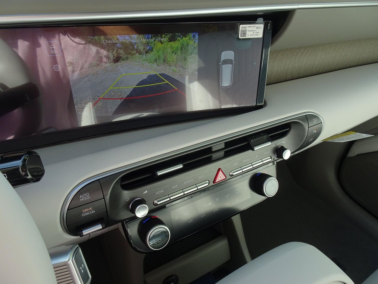 New 2027 Silver Hyundai SEL 7P image 18