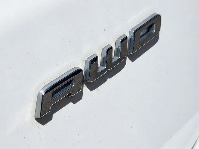 Used 2023 White Ford SE image 19