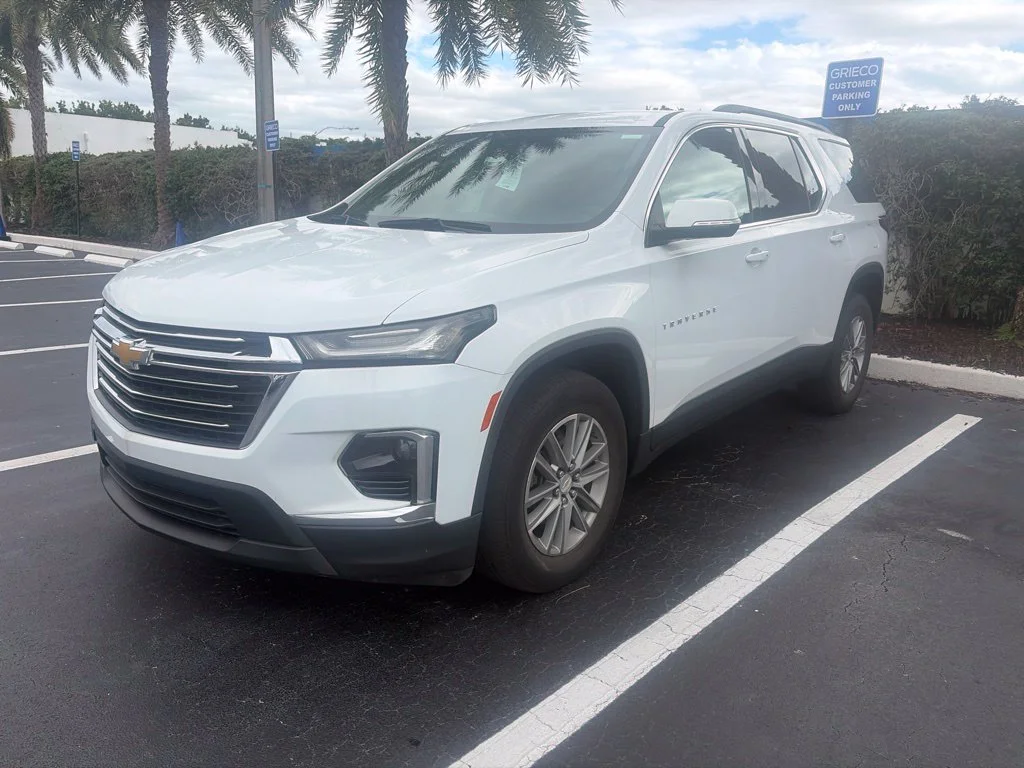 Used 2023 White Chevrolet LT Leather image 3