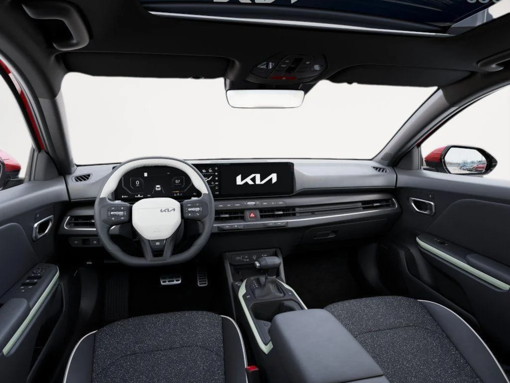 2025 Kia K4 GT-Line - Photo 14