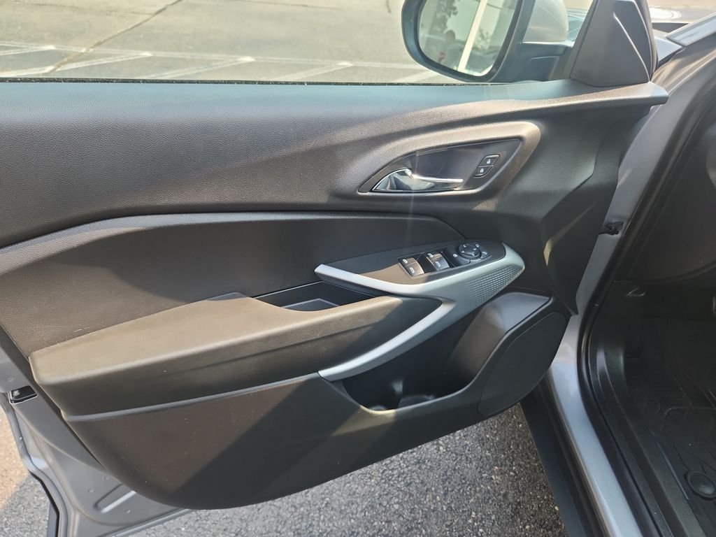 Used 2025 Gray Chevrolet LS image 11