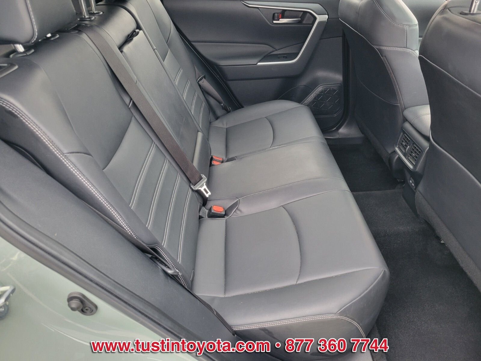 Certified Used 2023  Toyota XLE Premium image 14