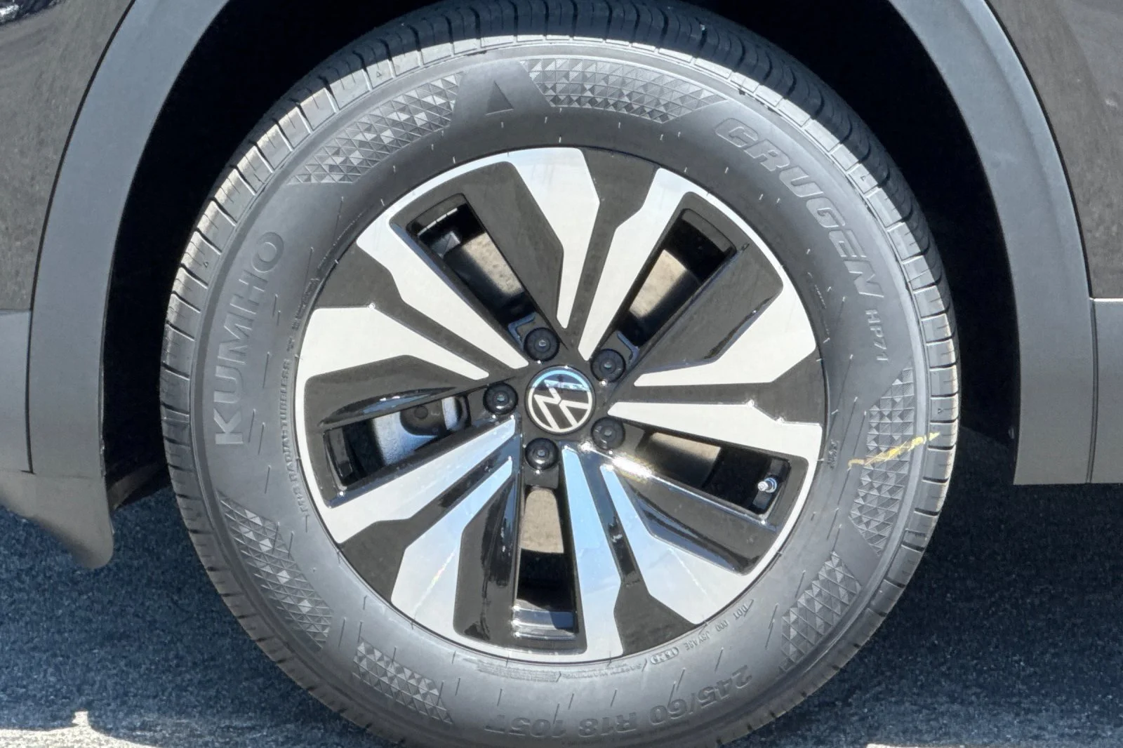 New 2026 Black Volkswagen 2.0T SE image 24