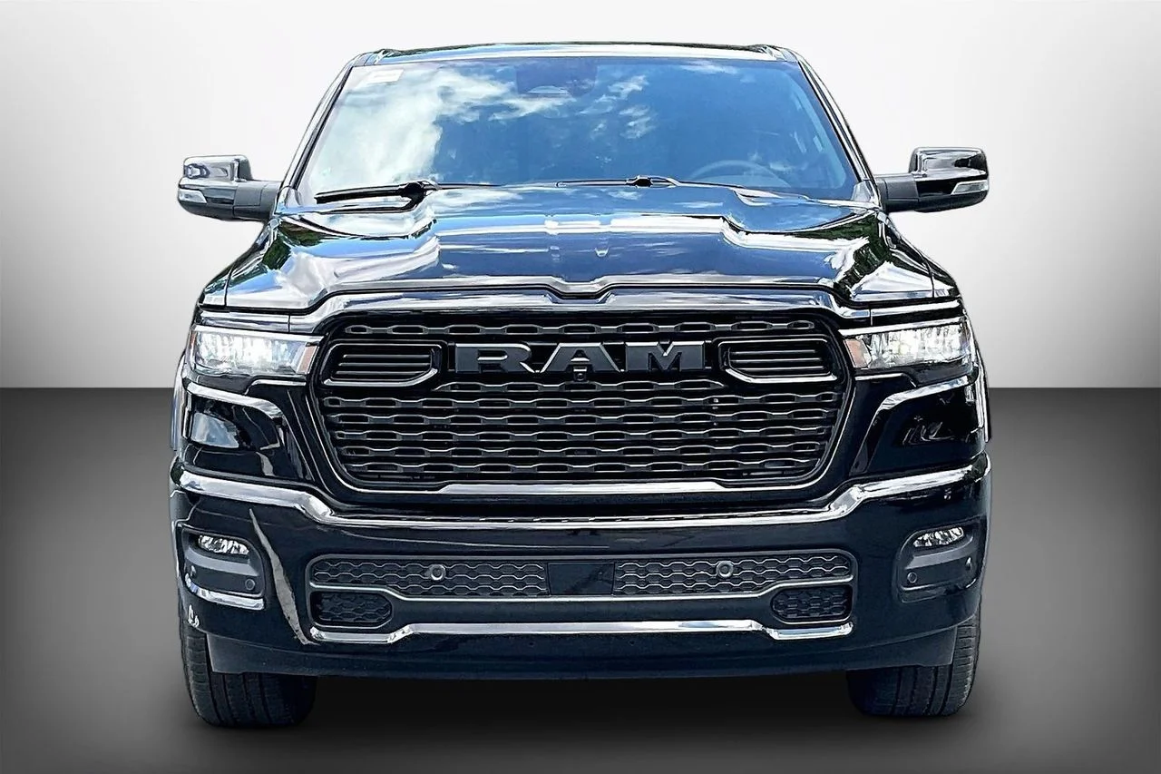 New 2026 Diamond Black Crystal Pearlcoat RAM Big Horn/Lone Star image 3