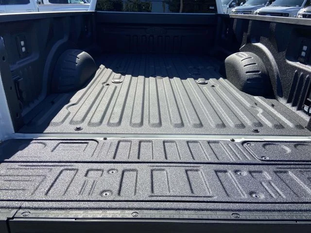 New 2026 Star White Metallic Tri-Coat Ford F-450® Platinum® image 8