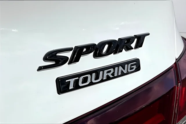New 2026 Platinum White Pearl Honda 2WD Sport Touring Hybrid image 25