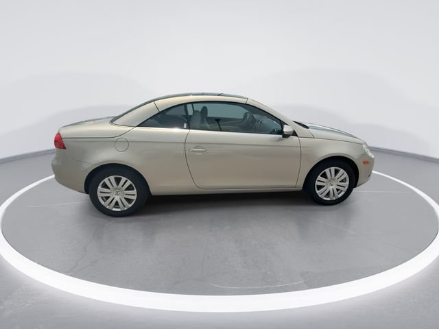 Used 2010 Beige Volkswagen Komfort Edition image 9