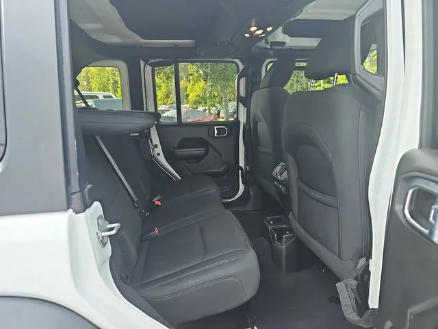 Used 2021 White Jeep Unlimited Sport Altitude image 11
