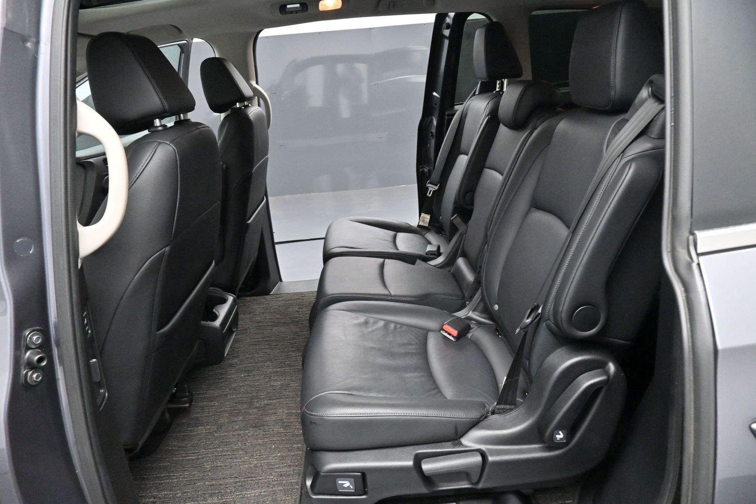 Used 2025  Honda EX-L image 33