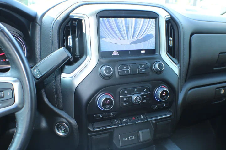 Used 2021 SUMMIT WHITE Chevrolet LT Trail Boss image 12