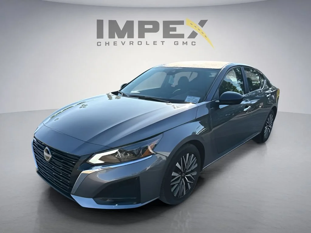 Used 2025 Charcoal Nissan SV image 1