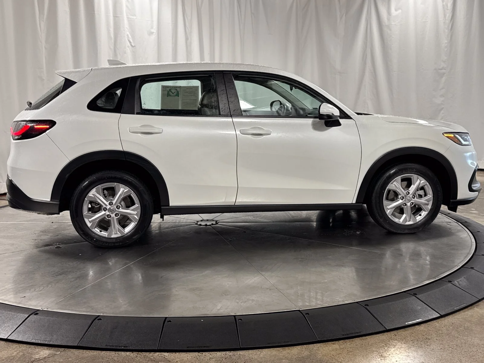 2024 Honda HR-V LX - Photo 30