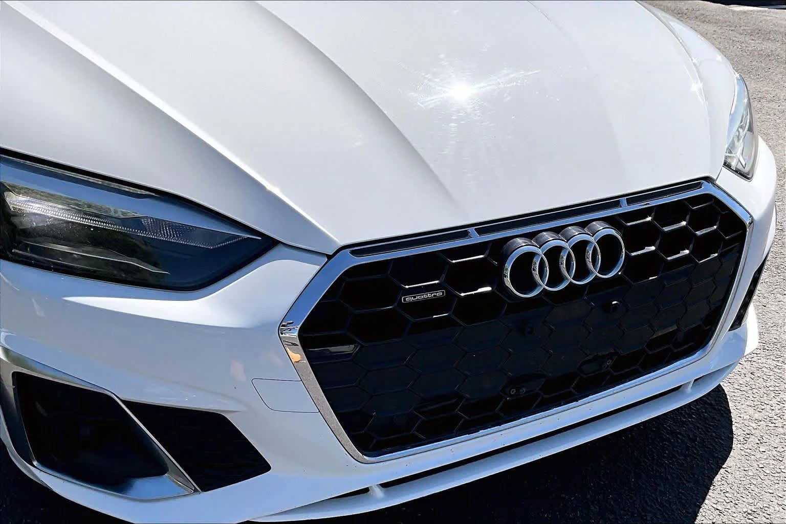 Used 2022 Glacier White Metallic Audi S line Premium image 28