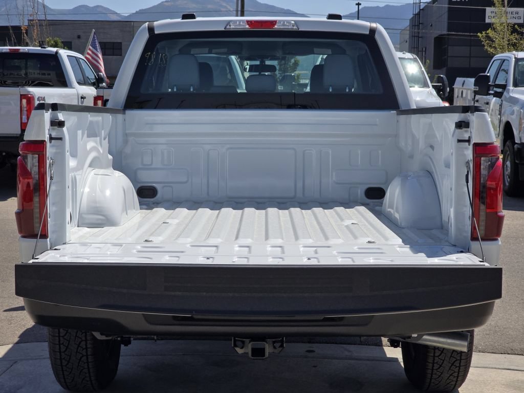 New 2026 Oxford White Ford XL image 17
